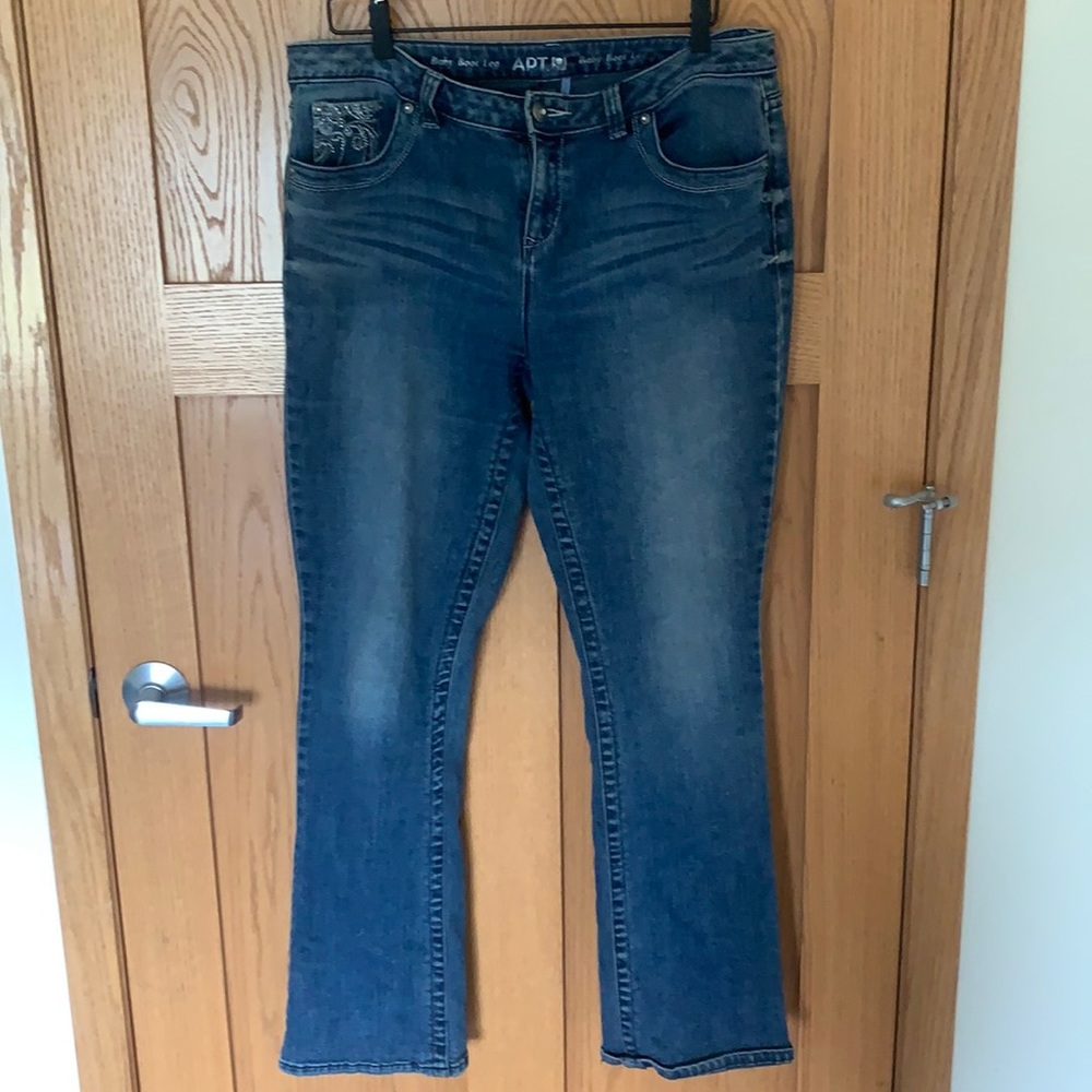 Apt 9 Baby Boot Cut Medium Wash Jean Size 14